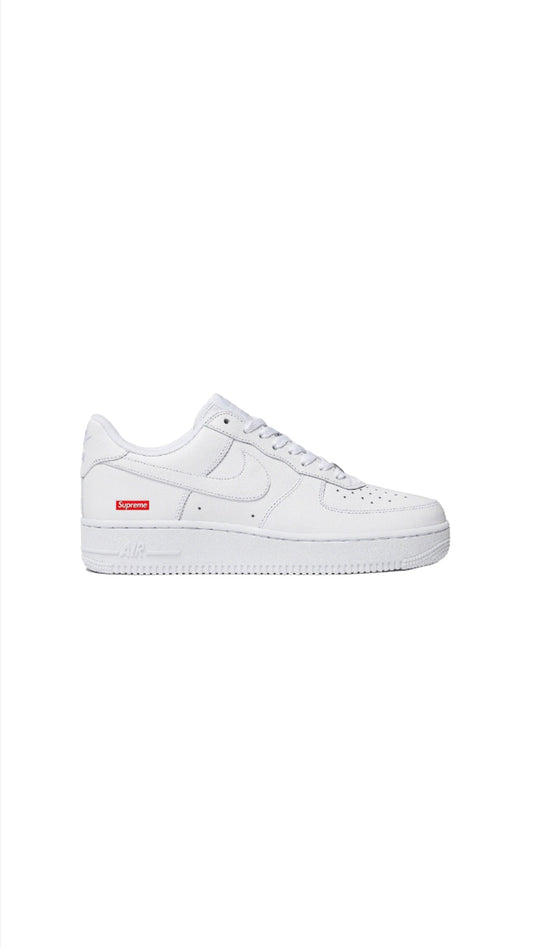 SUPREME/NIKE® AIR FORCE 1 LOW ju